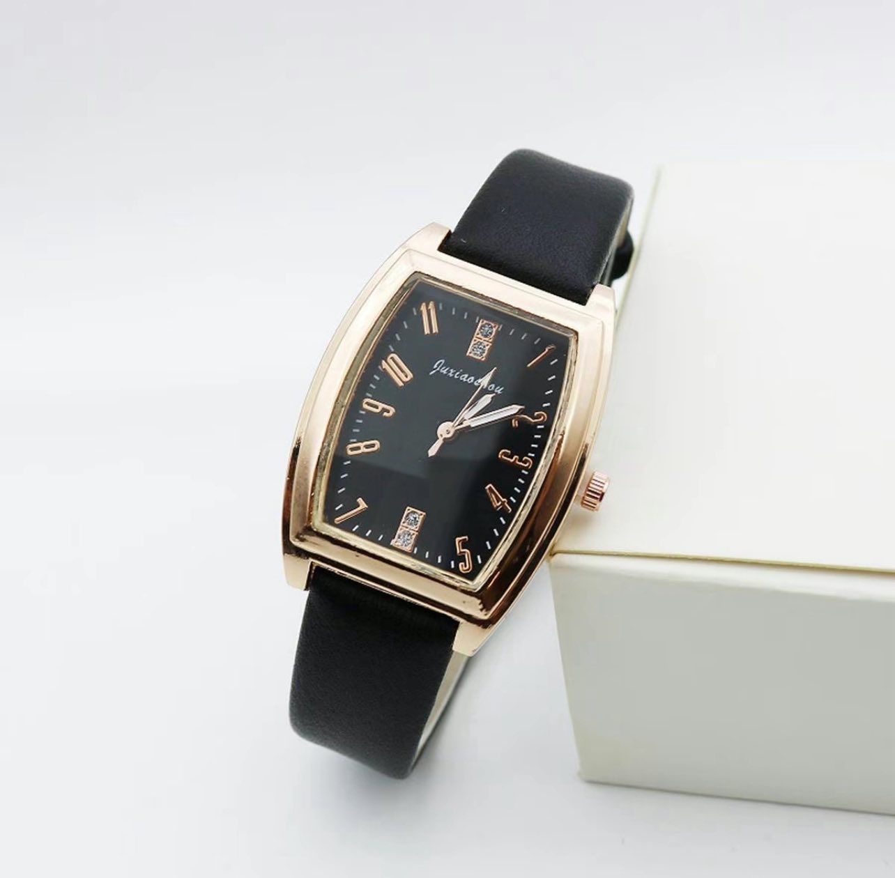 Eloura-Moda Square Women's Watch With Steel Bracelet For Elegant Everyday Style And Confidence