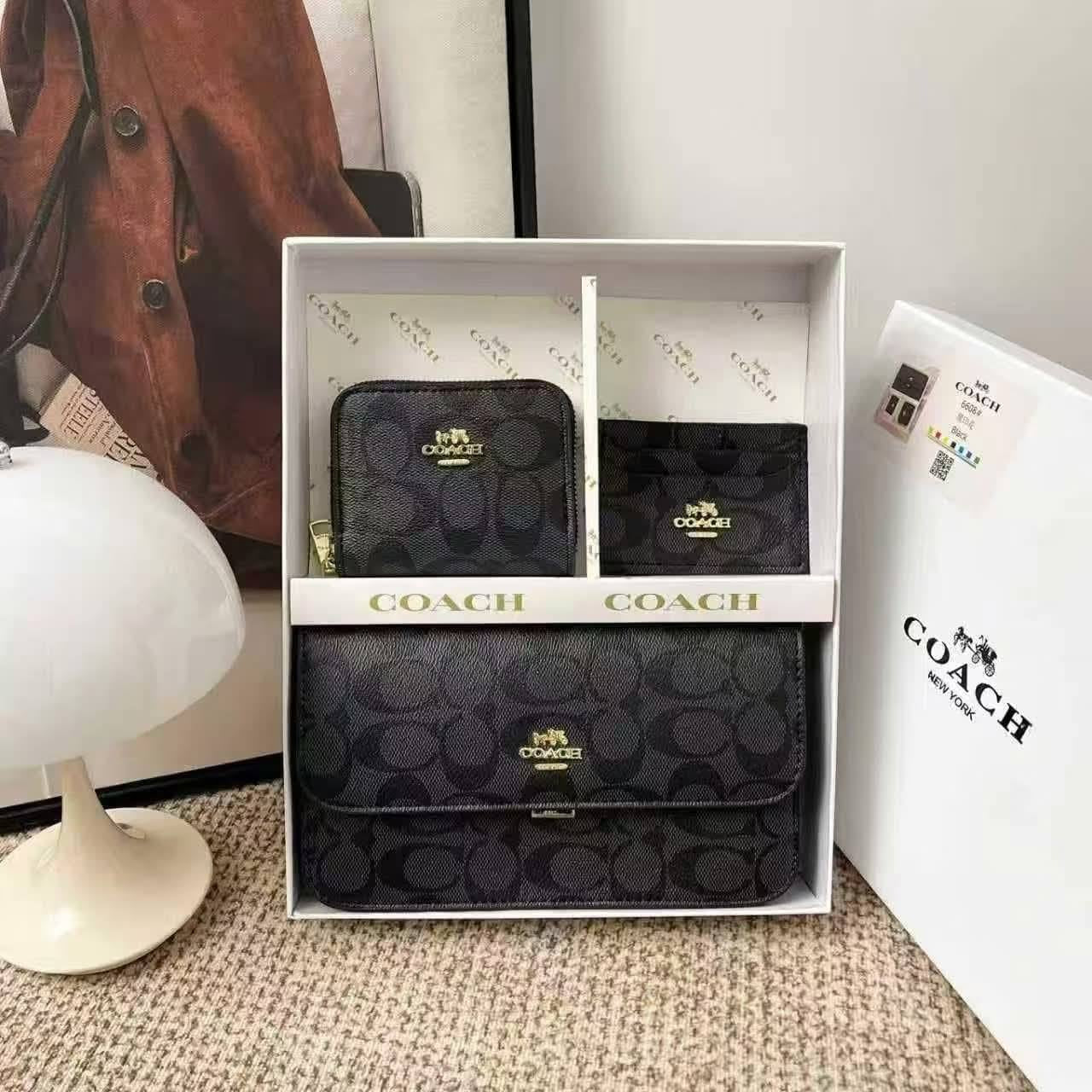 Coach 3-in-1  With box (1 strap included)